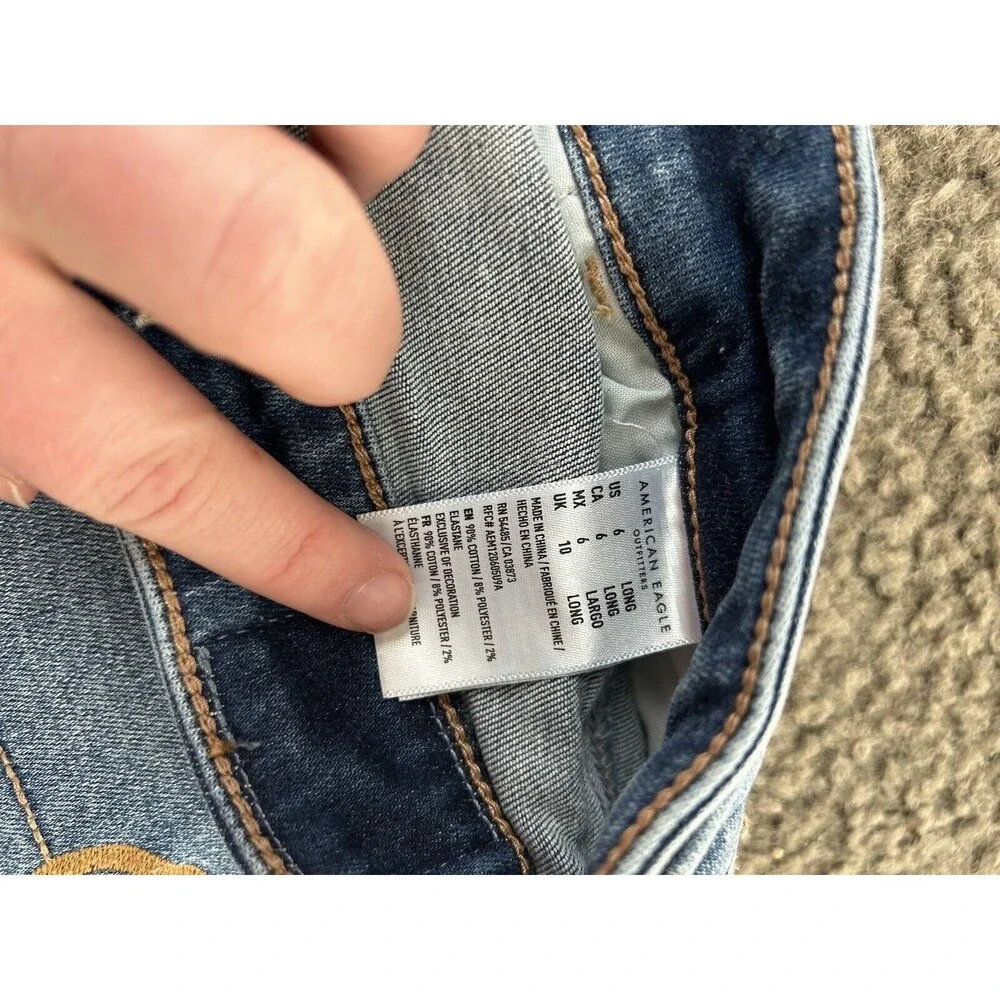 American Eagle AEO Distressed  Size 6 Mom Jean Jeggings - Picture 9 of 12